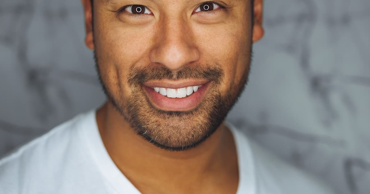 Side-by-side comparison dashboard of Procore, Oracle Primavera, custom AI, and DealGuard commercial intelligence platforms