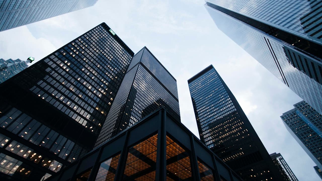 AI-powered commercial real estate investment analysis dashboard